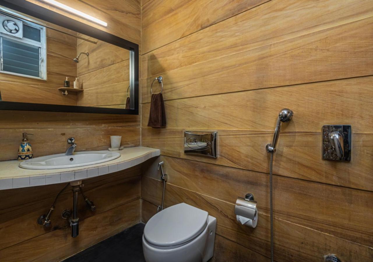 Saffronstays Urja, Lonavala - Private Villa With 2 Pools, Spa Room, Private Elevator & Waterfall Exterior foto